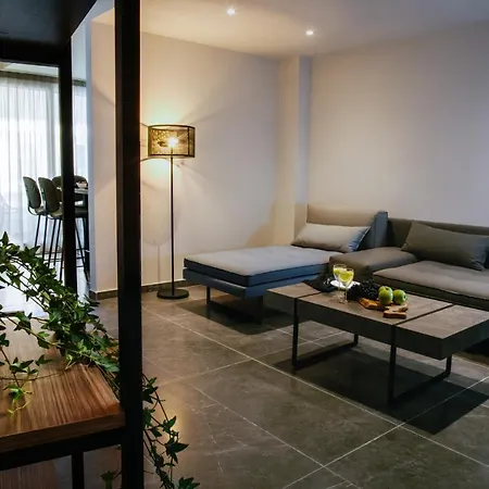 Cosmo Napa Boutique Айя-Напа