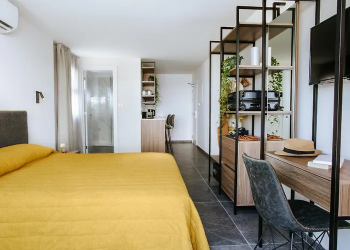 Cosmo Napa Boutique 3*