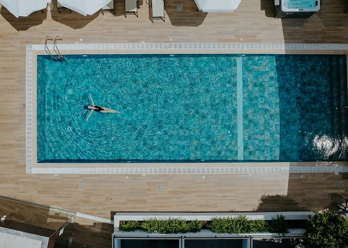 Hotel Cosmo Napa Boutique